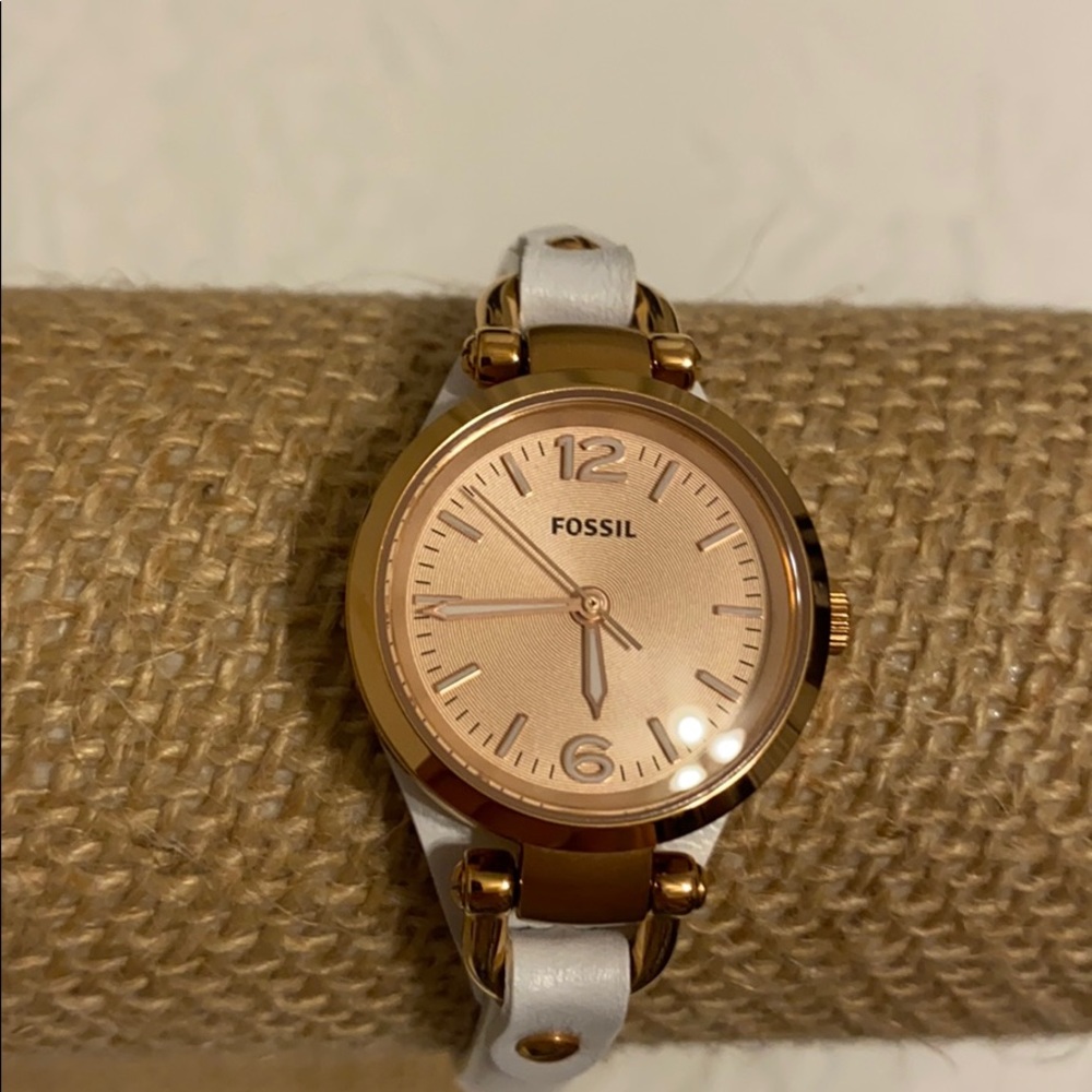 Fossil Watch - Picture 2 of 6